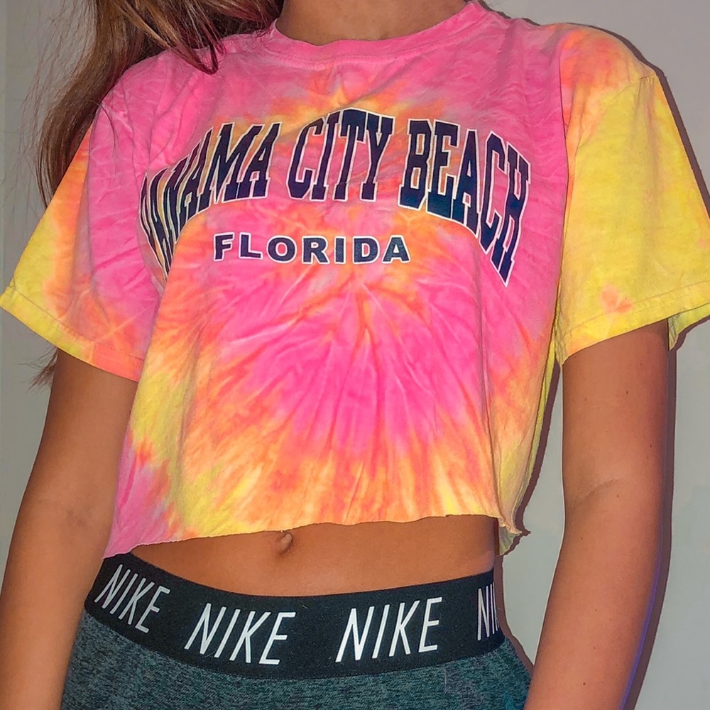 SOLD ON DEPOP pcb crop top